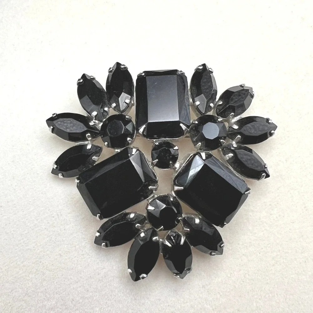 Vintage Rhinestone Brooch Black Crystal Domed‎ Floral Spray
